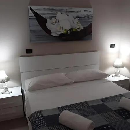 5 Camera Con Cucina Vicino Centro Citta Apartment