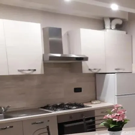 Apartment 5 Camera Con Cucina Vicino Centro Citta