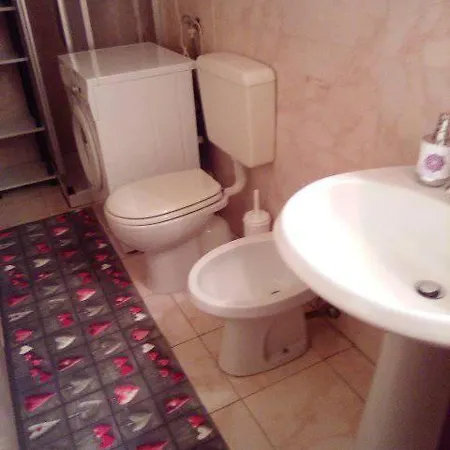 5 Camera Con Cucina Vicino Centro Citta Apartment *